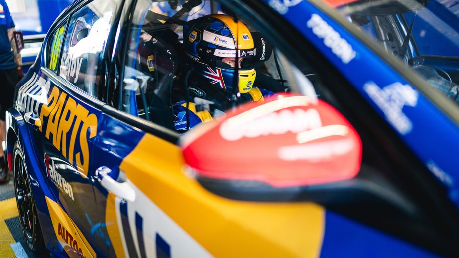 TOCA at Knockhill