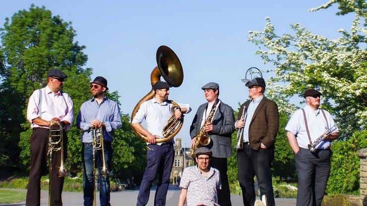 Live Music at Croft Classic to Modern Motor Show