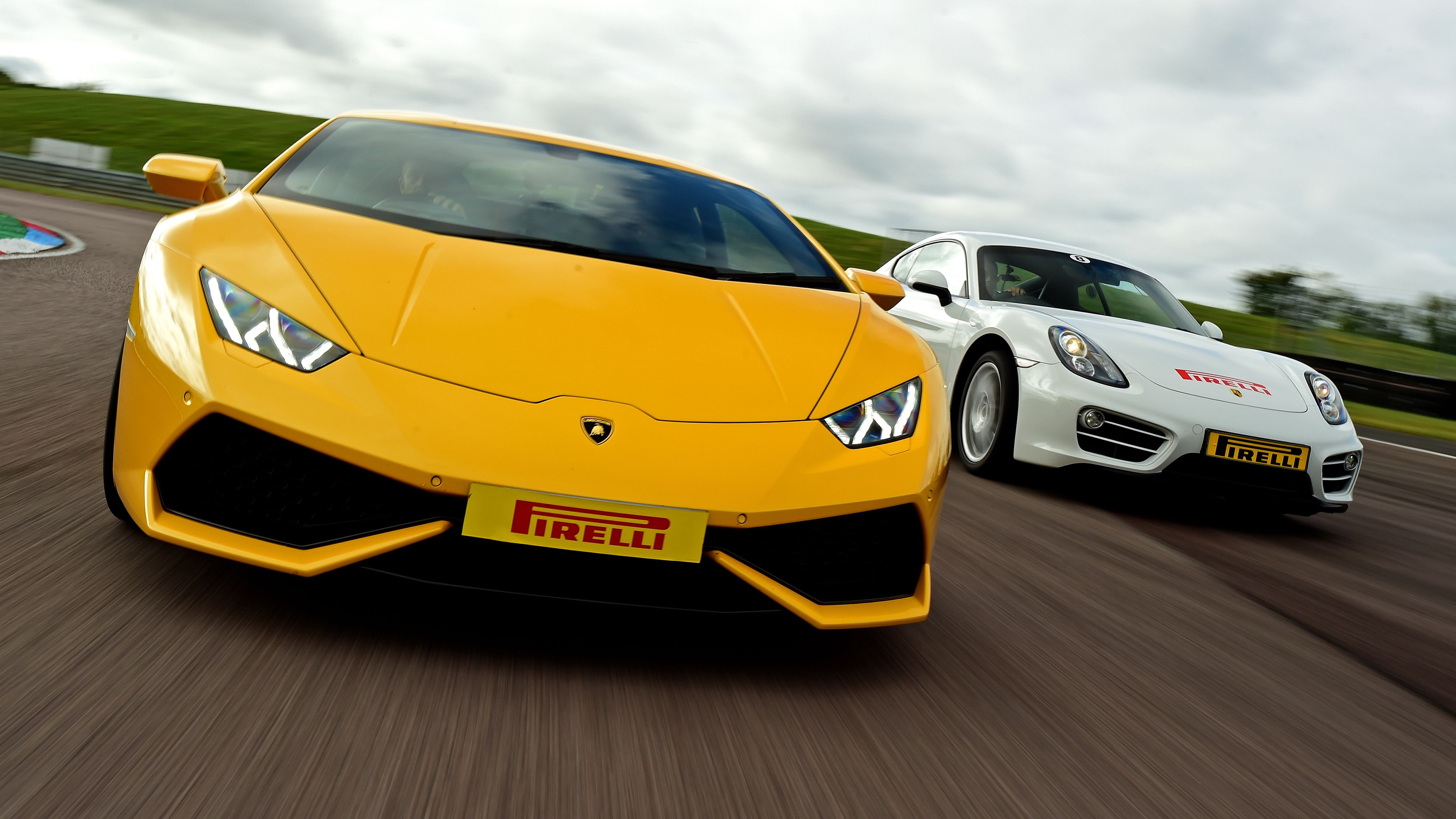 Huracan Driving Experience Thruxton Circuit