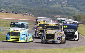 Pembrey Circuit releases superb 2026 racing calendar.
