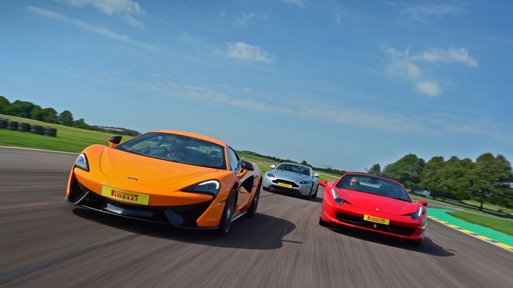 Supercars at Thruxton