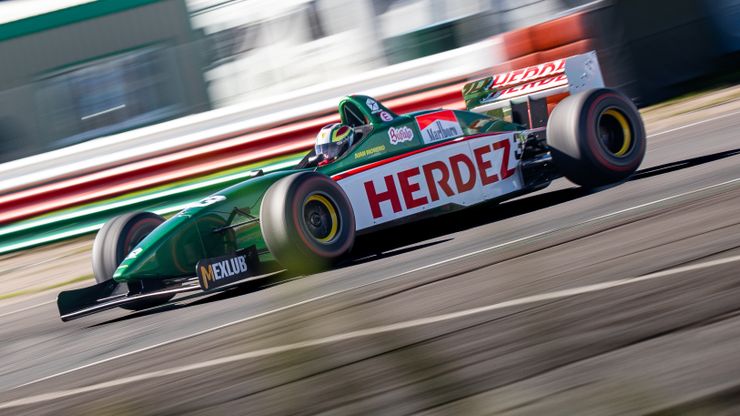 F1 Cars at Thruxton