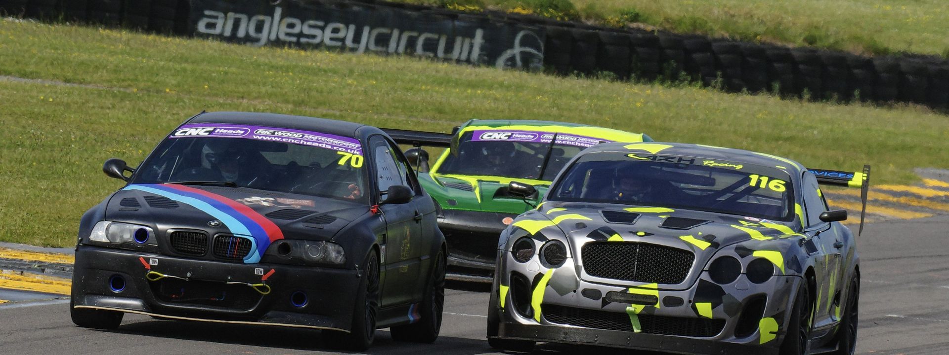 Capacity grid poised for CNC Heads battle at Oulton Park.