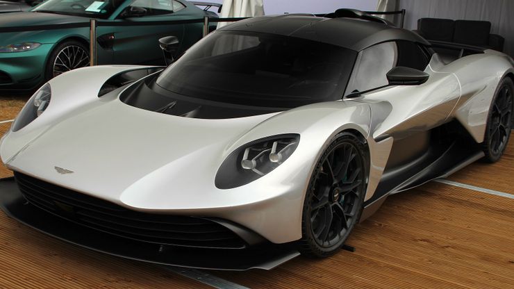 Aston Martin Valhalla