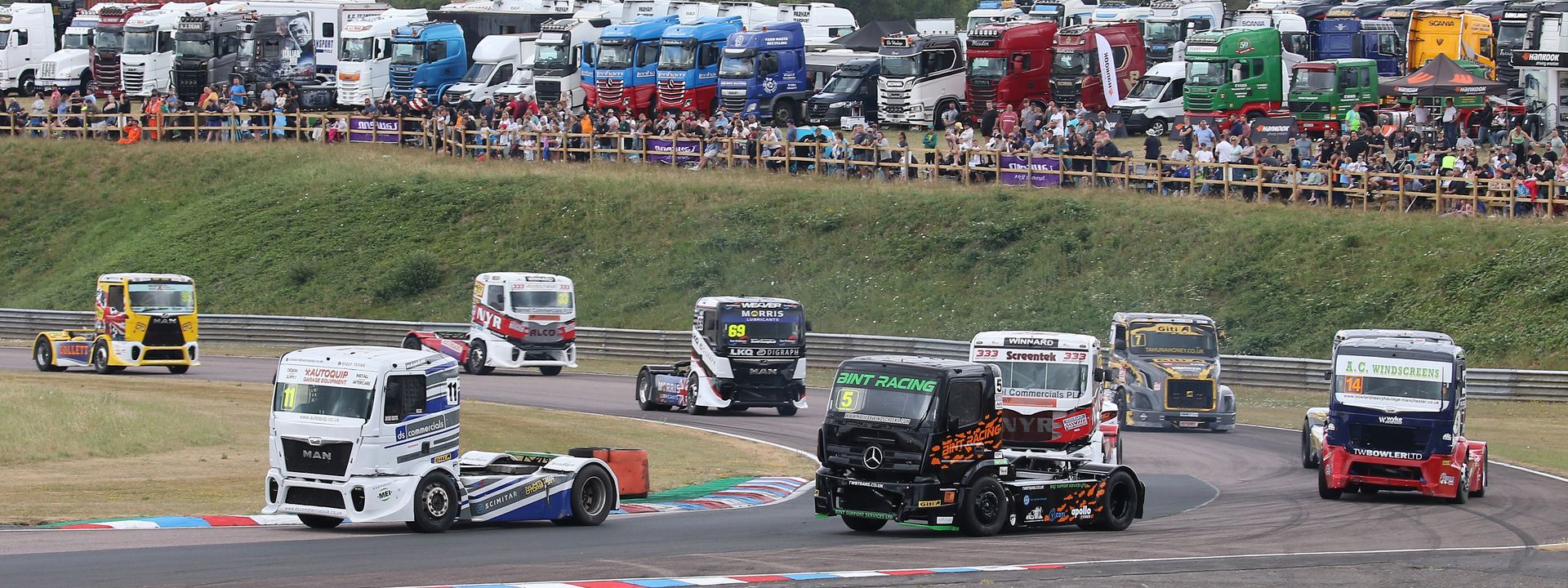 BTRC and Britcar headline blockbuster weekend at Convoy Thruxton.