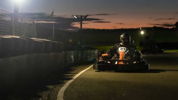Night karting