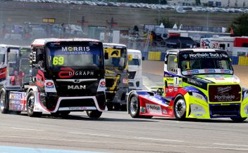 British Truck Racing Championship lights up Le Mans.