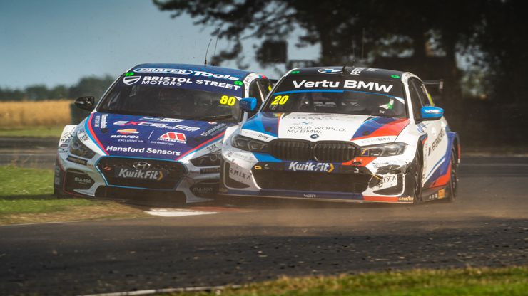 BTCC On Track at Croft