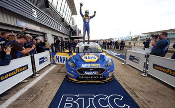 Ash Sutton Wins at Silverstone