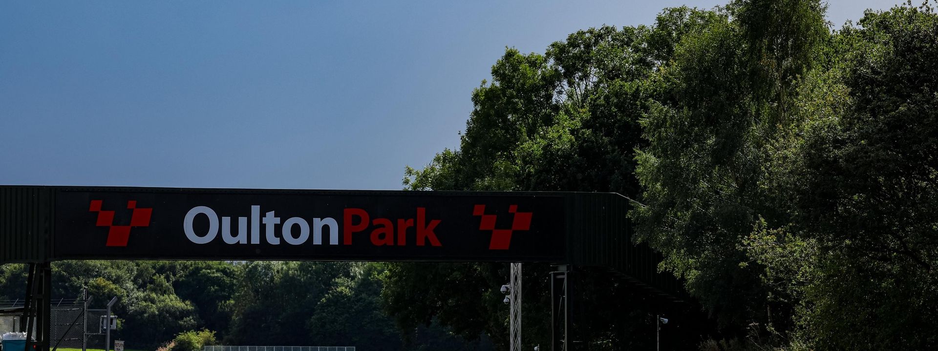 Caterham quartet deliver full-throttle entertainment at Oulton Park.