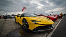Ferrari and Alpine at Thruxton