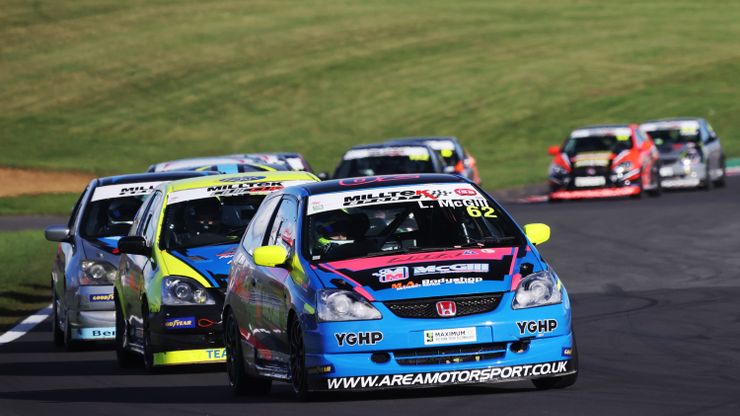 Milltek Civic Cup driver Liam McGill racing