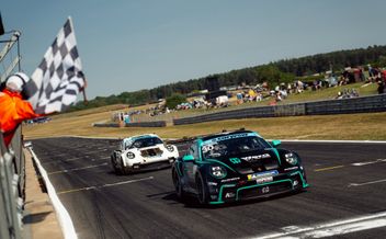 Snetterton sets the scene for scorching action on TOCA support bill.