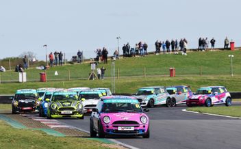 Snetterton delivers all-action BARC race weekend.