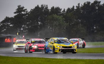 Speedfest North meeting delivers all-out action at Croft.