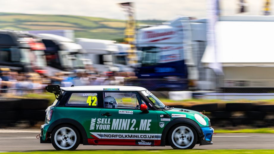MINI CHALLENGE Clubsport