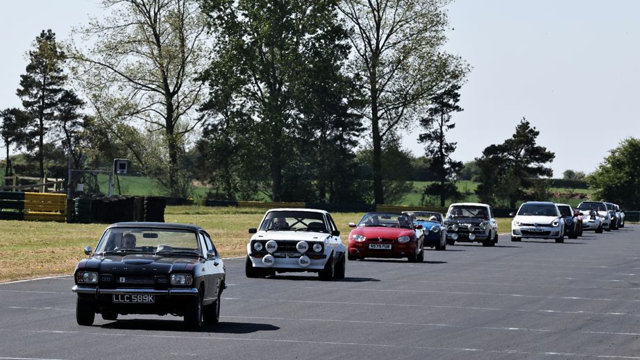 Classic to Modern Motorshow