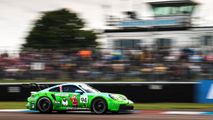 TOCA at Thruxton Circuit