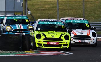 First BARC Mini Festival to take place at Croft Circuit.
