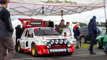 Metro 6R4 at Pembrey