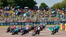 BSB First Corner at Thruxton