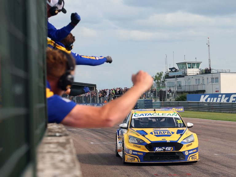 BTCC Win at Thruxton