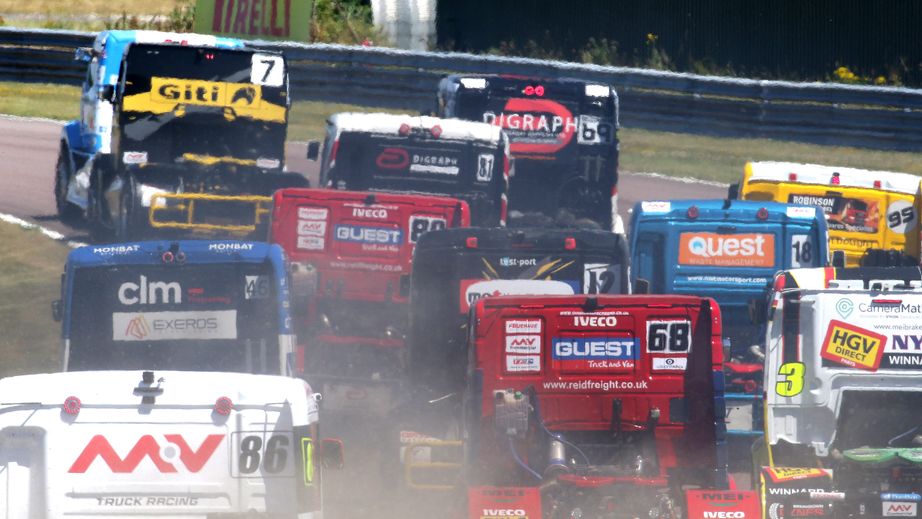 British Trucks Race Start at Thruxton