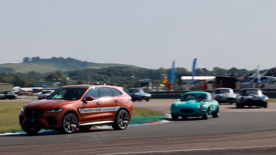 Car Clubs at Thruxton Retro