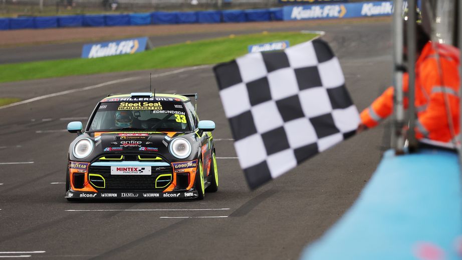 MINI CHALLENGE JCW