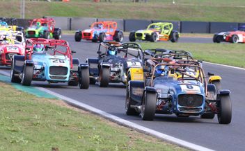 Champions and challengers star at Snetterton.