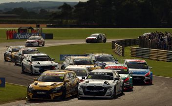 BTCC battle resumes in spectacular fashion at Croft.