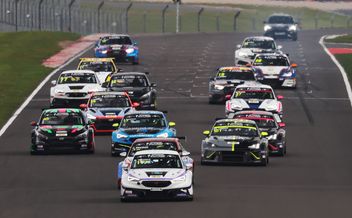 BARC kicks off 2025 season in style at Donington Park.