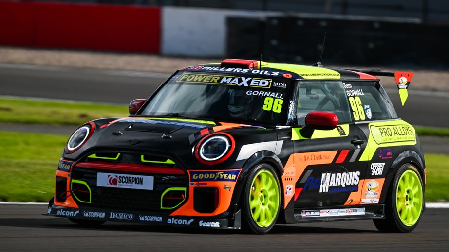 TOCA at Donington Park