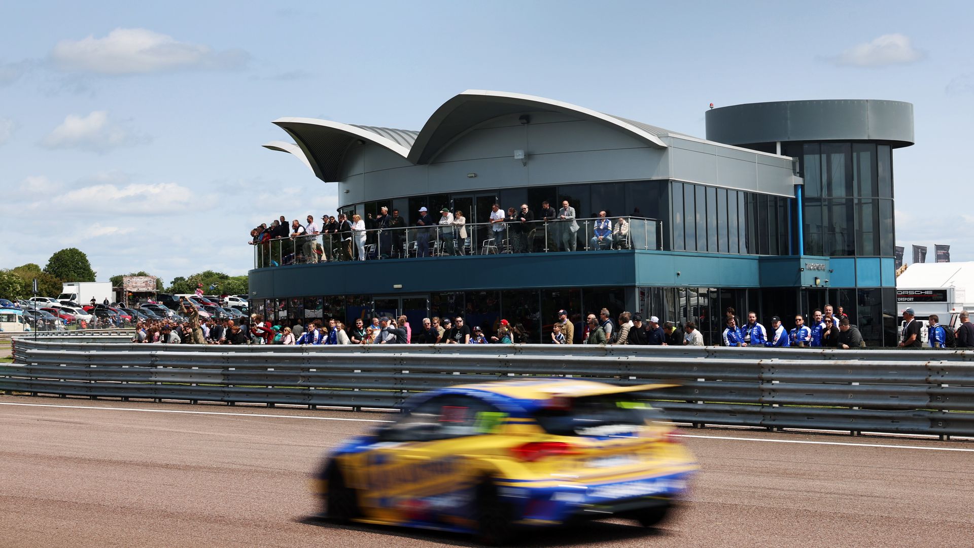 BTCC car at Thruxton