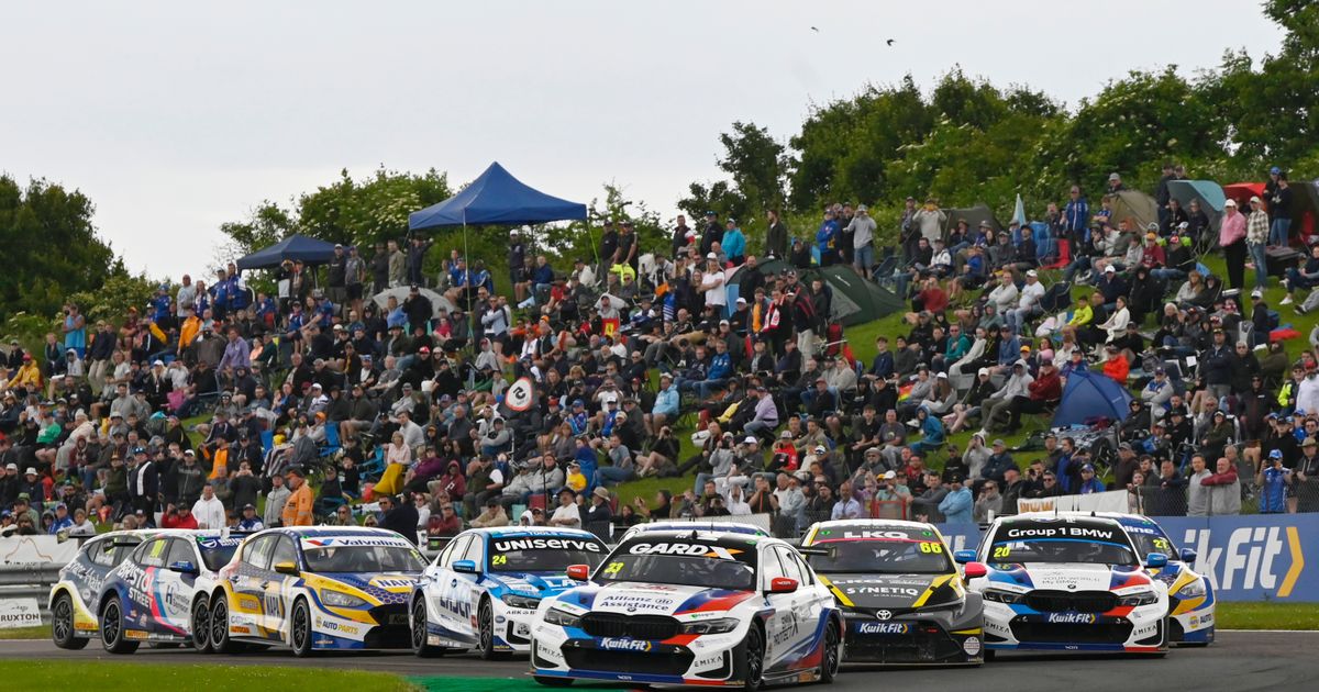 Thruxton Circuit