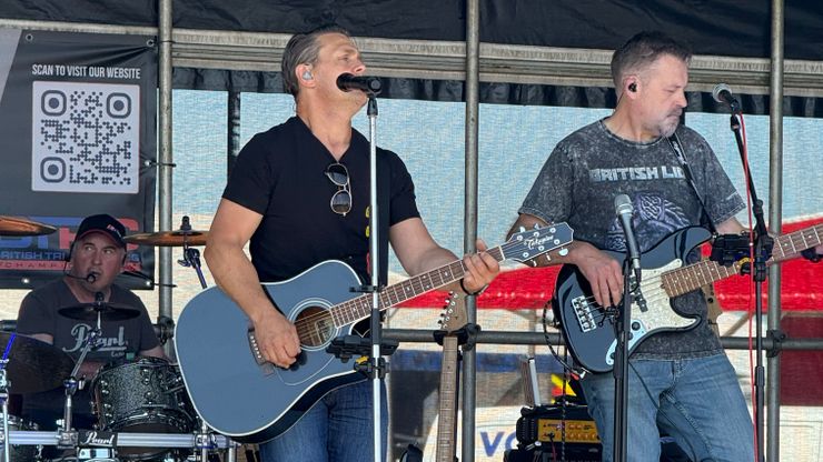 Live Music from Bar Hounds