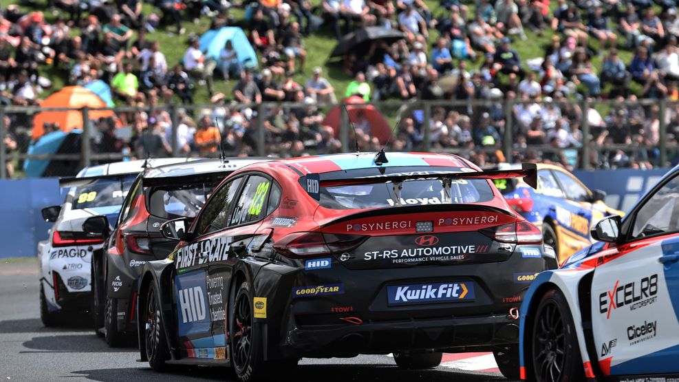 BTCC at Croft