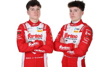 Felber twins poised to make British F4 history at Donington Park.