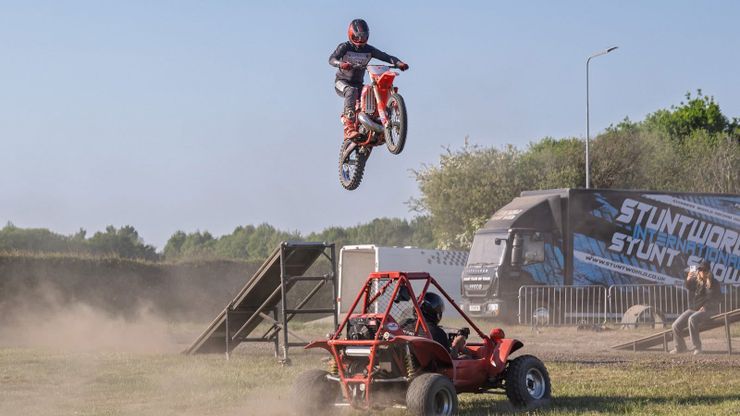 Extreme bike battle