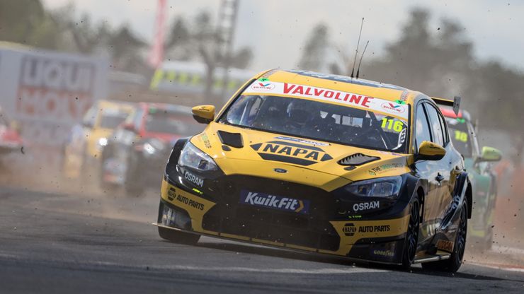 BTCC Cars at Croft